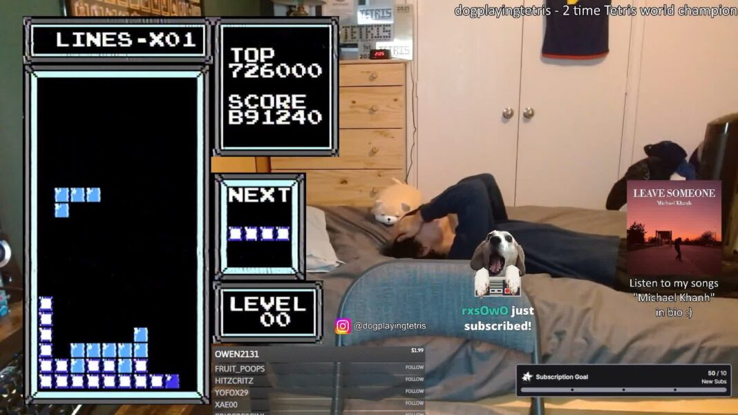 Teen becomes first Tetris player to loop back around to beginning, achieving record score