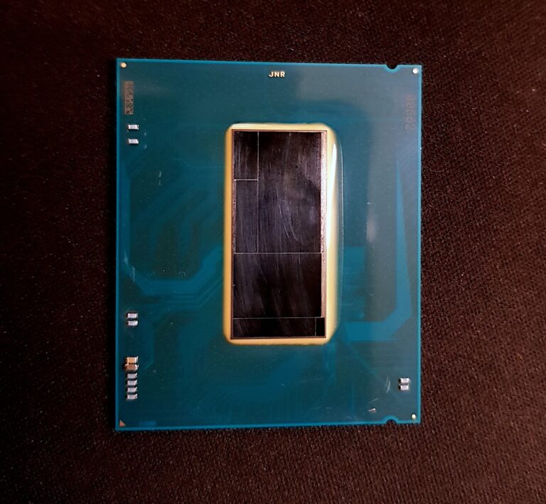 Intel Arrow Lake-S CPU gets delidded ahead of launch, showcasing tiled architecture