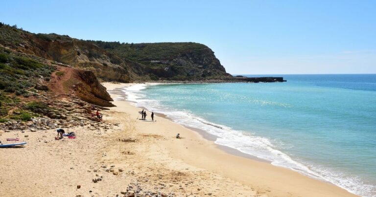 British tourists issued warning as two popular beaches close to swimmers | World | News