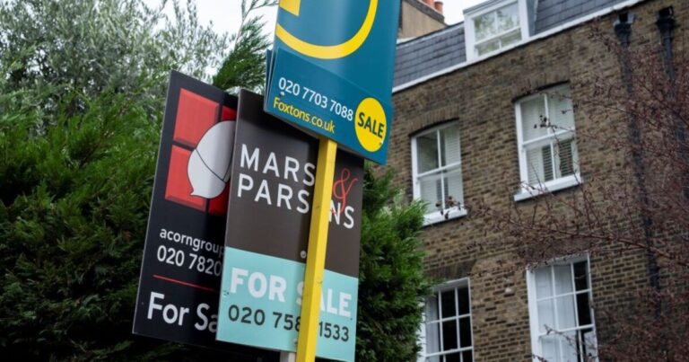 Lloyds Bank say ‘cheap mortgages are over’ in grim UK update | Personal Finance | Finance