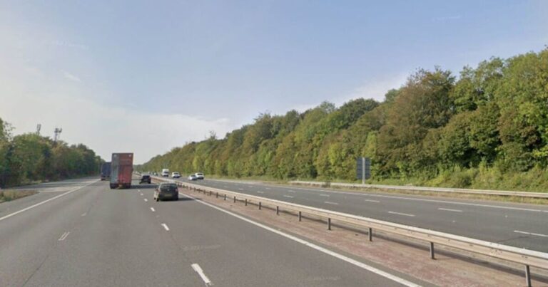 M3 traffic LIVE: Delays on major motorway after 'multi-vehicle collision' sparks closure