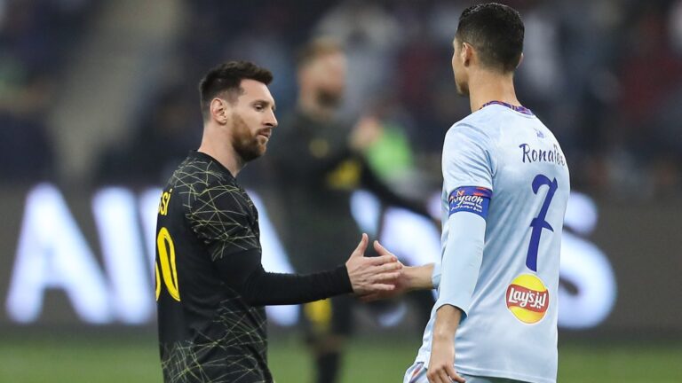 Incredible piece of Cristiano Ronaldo and Lionel Messi history helps record-breaking London Card Show – but Marvel icon could eclipse them