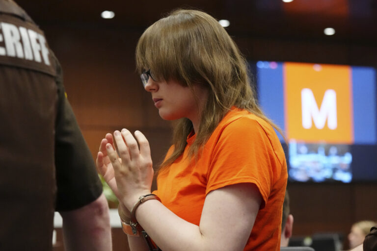 Woman Who Stabbed Classmate to Please Slender Man Files Third Release Request