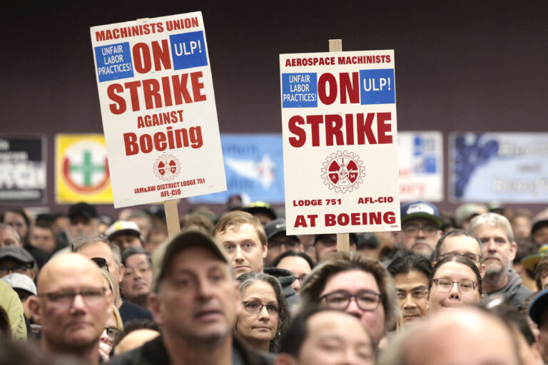 Striking US West Coast Boeing Workers to Vote on New Contract Proposal