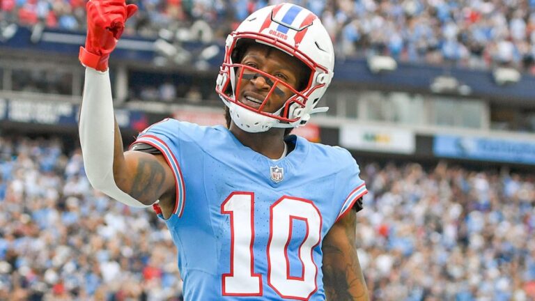 Chiefs’ DeAndre Hopkins to wear No. 8 in Kansas City to honor Kobe Bryant
