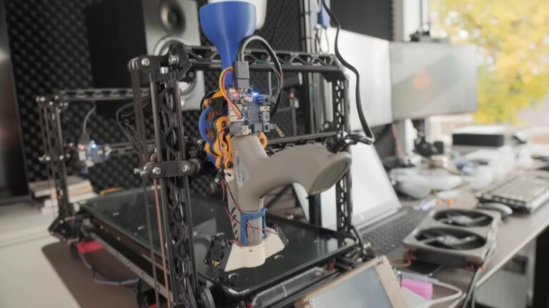 Hot glue experiment could expand options for 3D printing materials