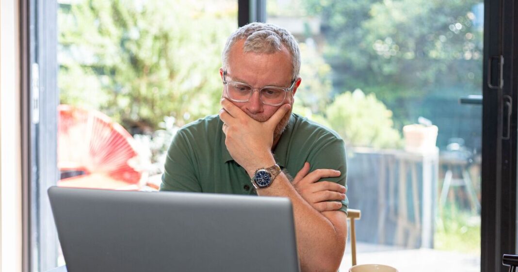 Britons warned of ‘alarming rise’ in online scam costing victims hundreds of pounds | Personal Finance | Finance