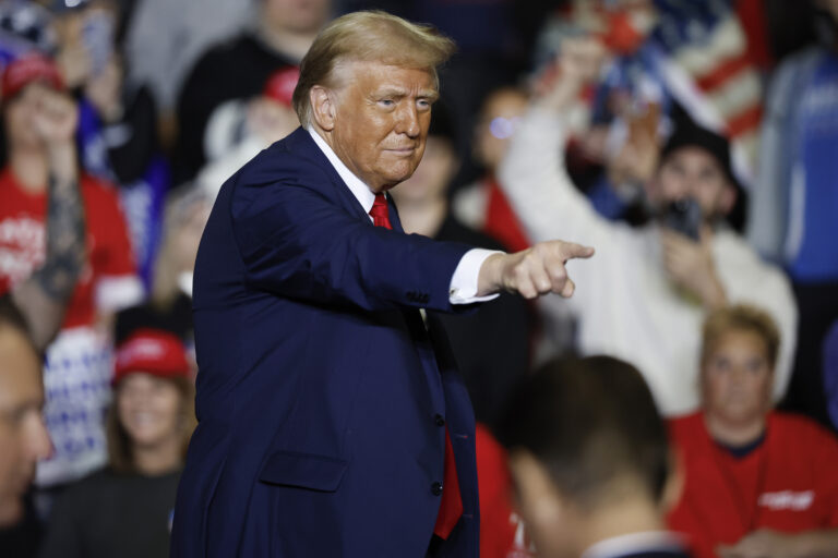 LIVE NOW: Trump Holds Rally in Milwaukee