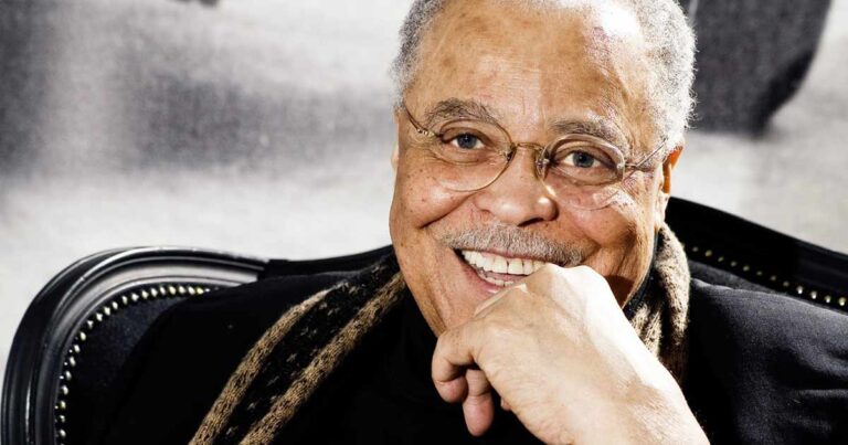 James Earl Jones Was Paid Only $7,500 For Star Wars Trilogy