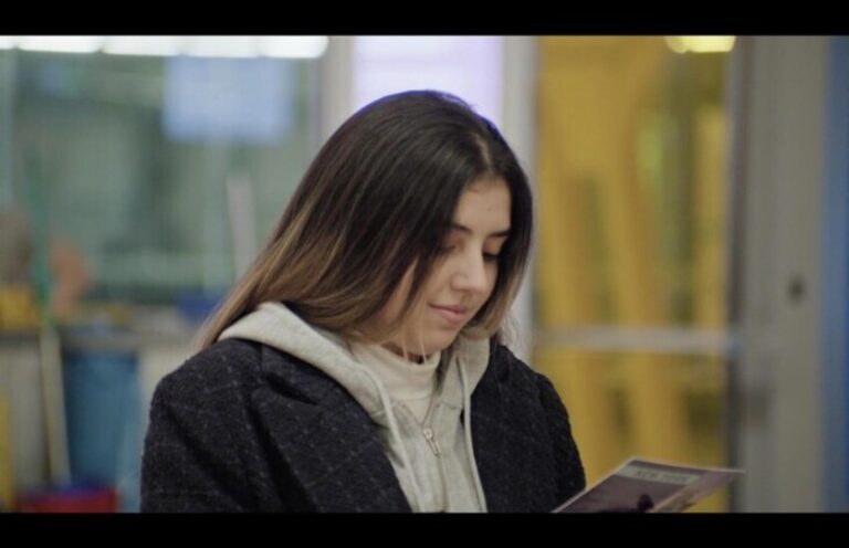 Castellón, Valladolid, Penagos, Colmenar del Arroyo, Iberia Reminds Us That Family Is the Ultimate Christmas Destination