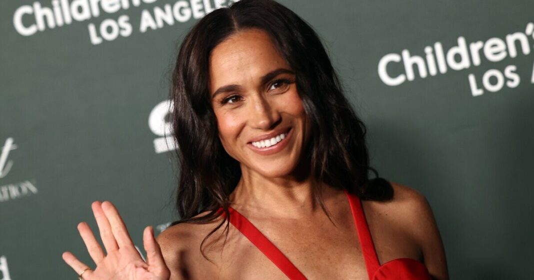 Royal Family LIVE: Hollywood power players rumoured to ‘no longer take Meghan Markle’s cal | Royal | News