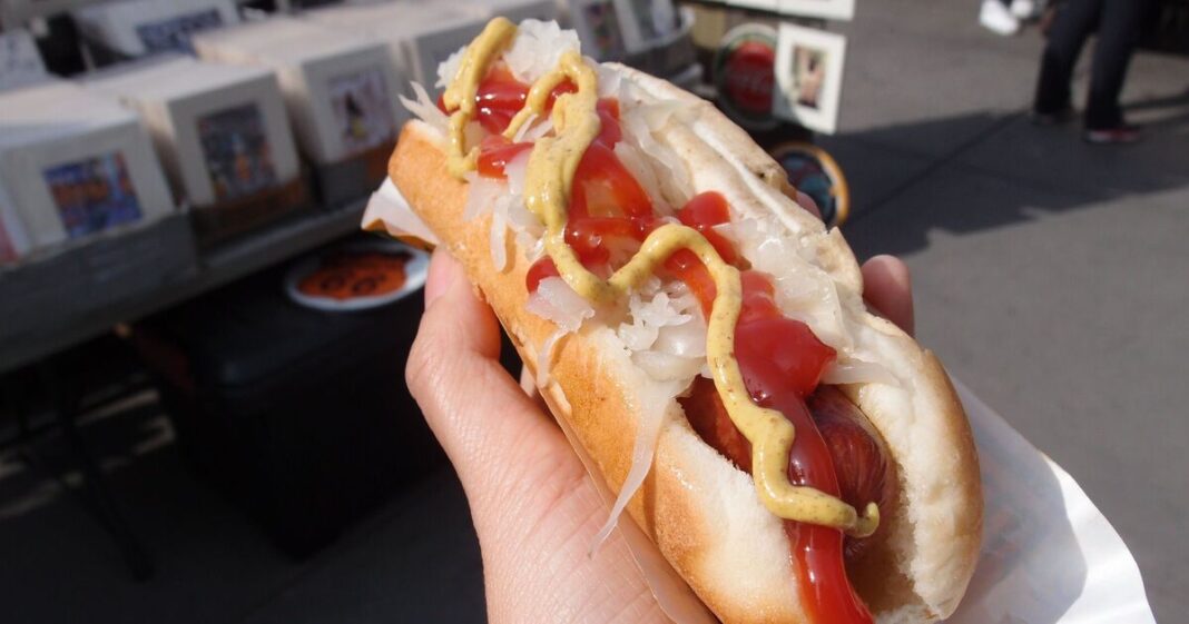 Mum’s ‘genius’ theme park food hack saves her family £36 on meal | Personal Finance | Finance