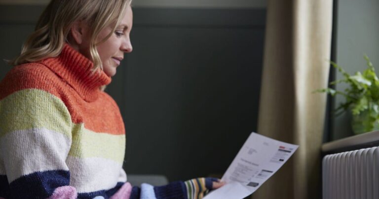 Households can get up to £300 in new cost of living payments to help with energy bills | Personal Finance | Finance