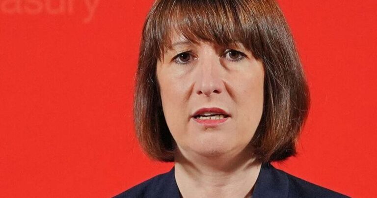 Labour dealt blow as UK economy shrinks again in October | City & Business | Finance