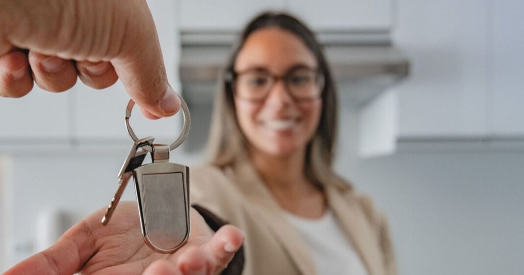 Brits’ property New Year’s resolution revealed – as Boxing Day sees home hunting ‘surge’ | Personal Finance | Finance