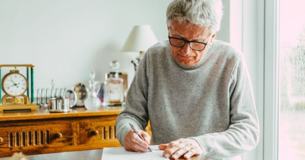 Pensioners born before 1958 urged to claim £3,900 DWP payment | UK | News