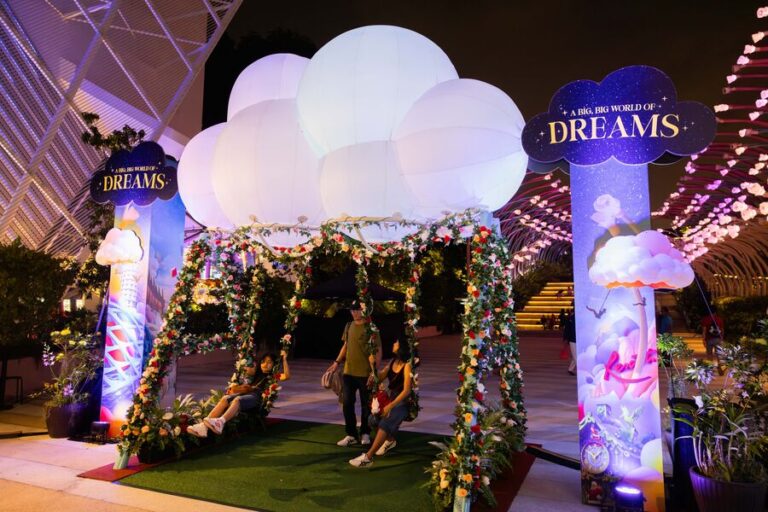 Japan, France, Germany, and England Light Up Sentosa with Enchanting Shows, Festive Lights, and Exclusive Deals