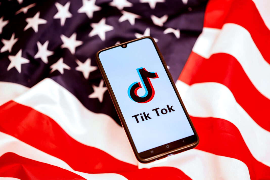 Trump Says He’s Open to Elon Musk, Larry Ellison Buying TikTok