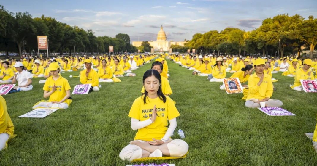 Falun Dafa Practitioner Responds to New York Times Articles Targeting Shen Yun