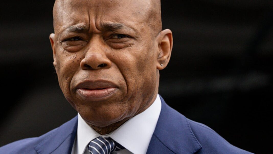 New York Gov. Hochul will not remove mayor