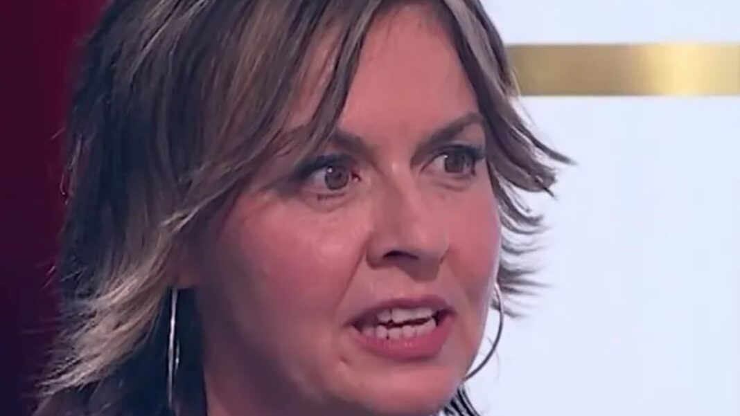 Nineties Britpop singer has barely aged a day as she appears on news bulletin 30 years after rock band fame