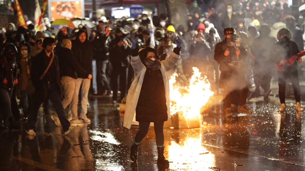 Political and financial turmoil set to dominate Turkey, risking economic stabilization plans