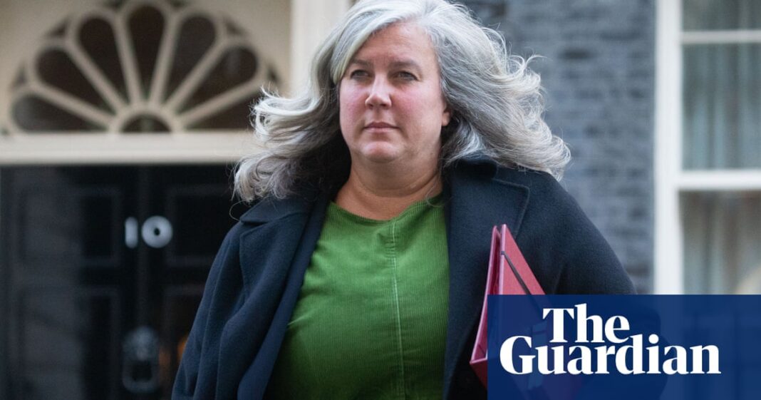 Heathrow fire: transport secretary says she’d ‘struggle to sleep’ after report airport boss went to bed amid crisis | Heathrow airport