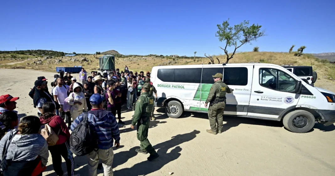 DHS Revokes Temporary Legal Status of 530,000 Immigrants