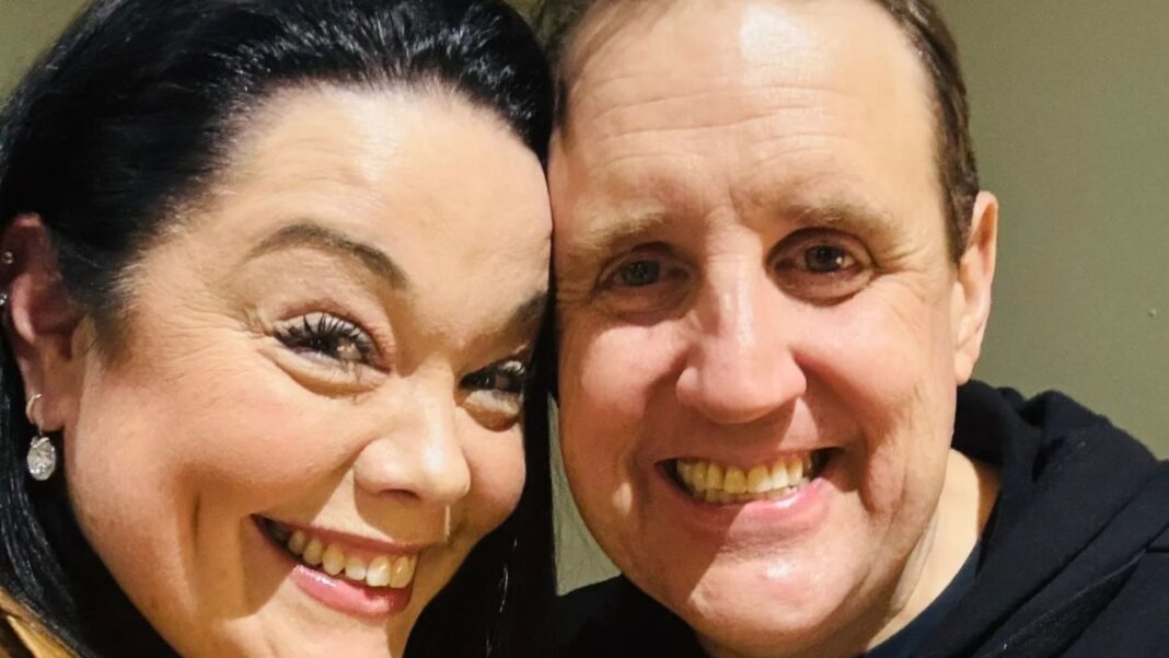 Peter Kay treats Lisa Riley to VIP gig experience after comparing evicted heckler to Emmerdale star