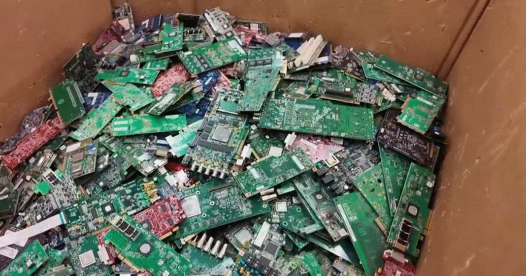 New process for mining electronic waste could be a gold mine