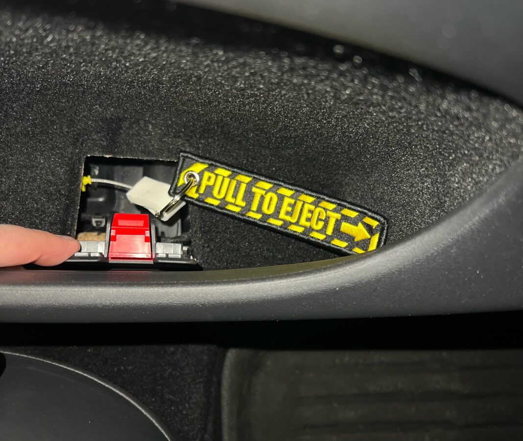 Tesla owners install DIY rip cords to avoid being trapped behind all-electric doors