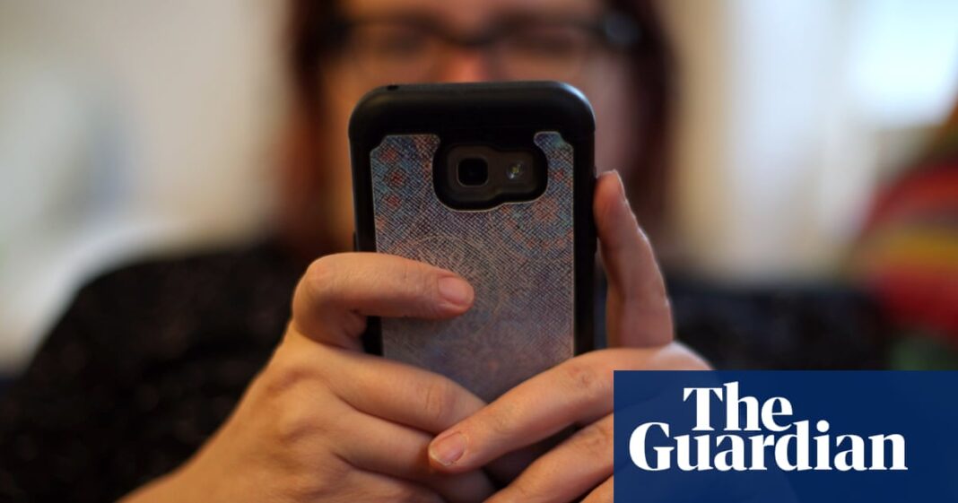 ‘Hi mum!’ The simple WhatsApp text scam costing parents and friends dear | Scams