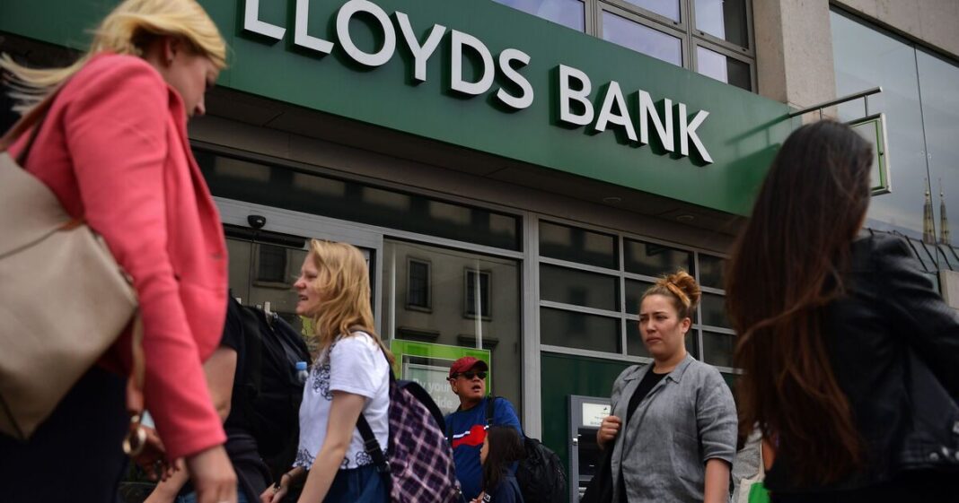Lloyds launches new current account offering over £100 worth of monthly benefits | Personal Finance | Finance