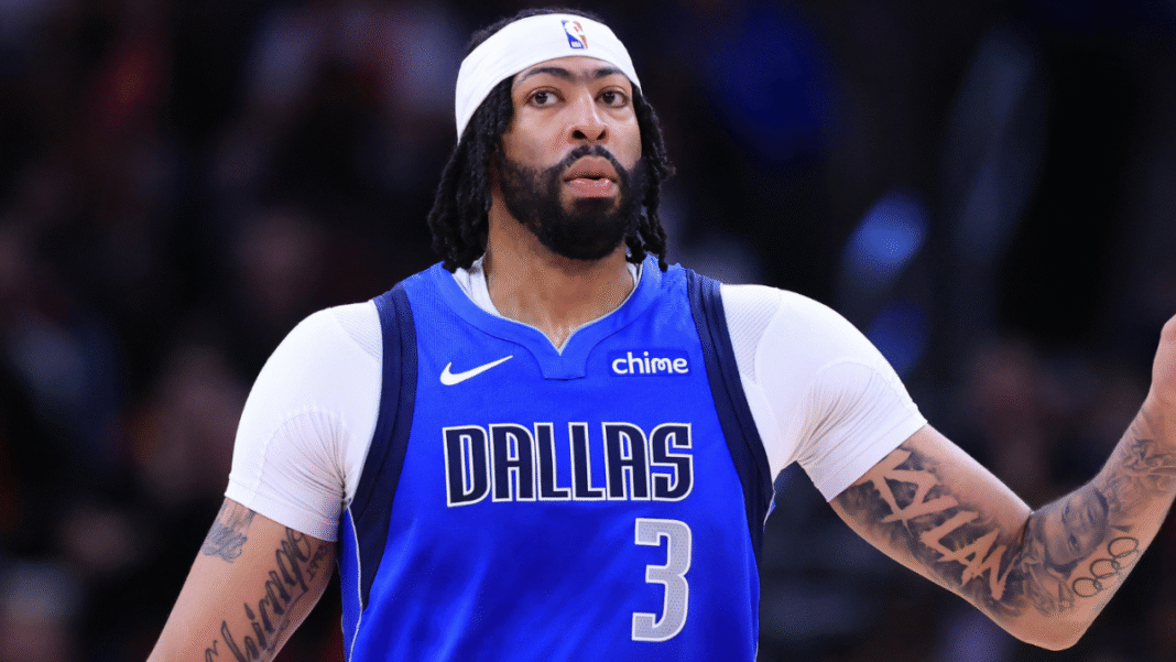 Mavericks reportedly considering two-timeline approach, but they’re barely equipped to handle one