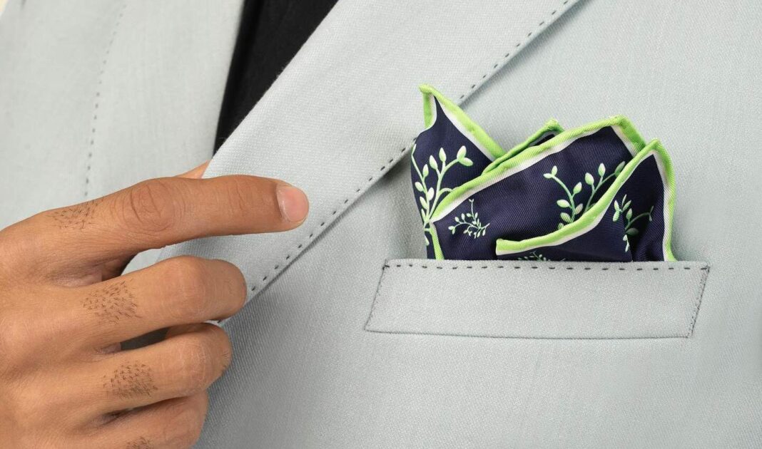 6 Best Men’s Handkerchiefs: Form & Style in Pocket in 2025