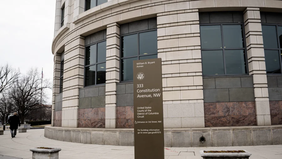 Federal Judiciary Requests Funding Increase Amid Threats