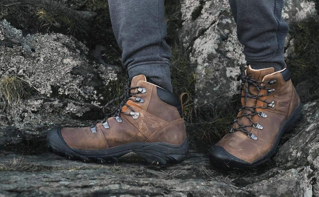 10 Best Steel Toe Shoes For Men – Stay Protected in 2025