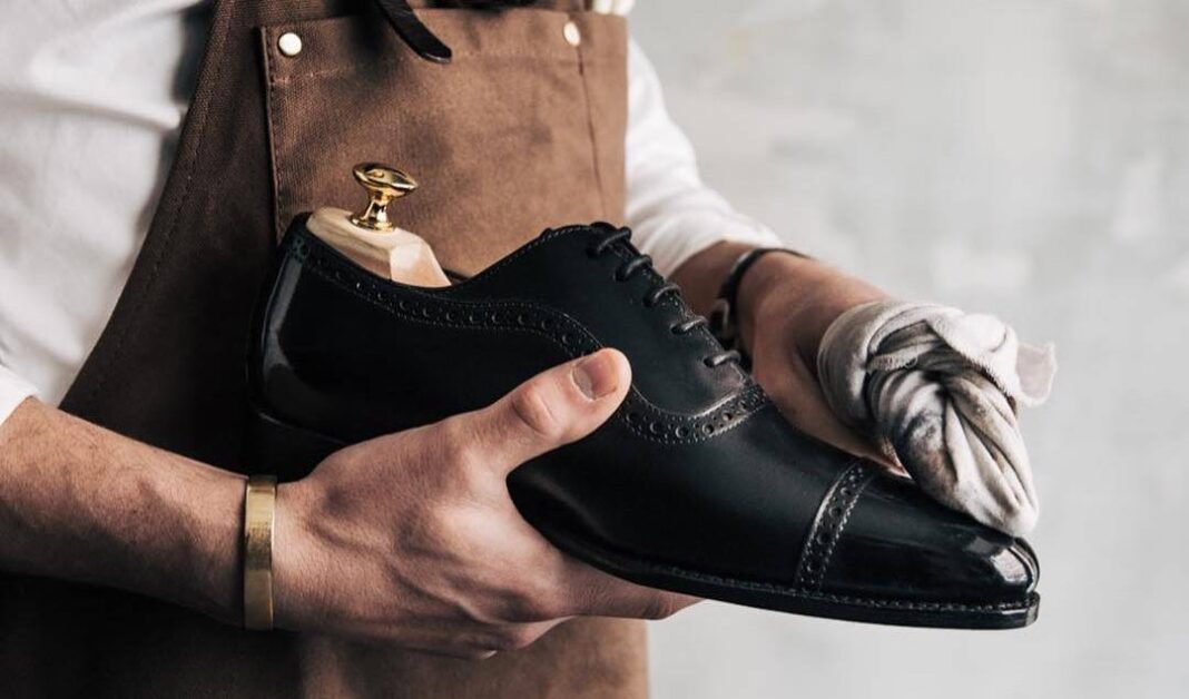 5 Best Shoe Trees – Cedar and Wooden Options in 2025