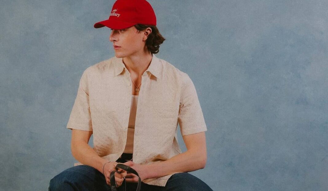 7 Best Summer Shirts For Men: Many Kinds of Cool in 2025