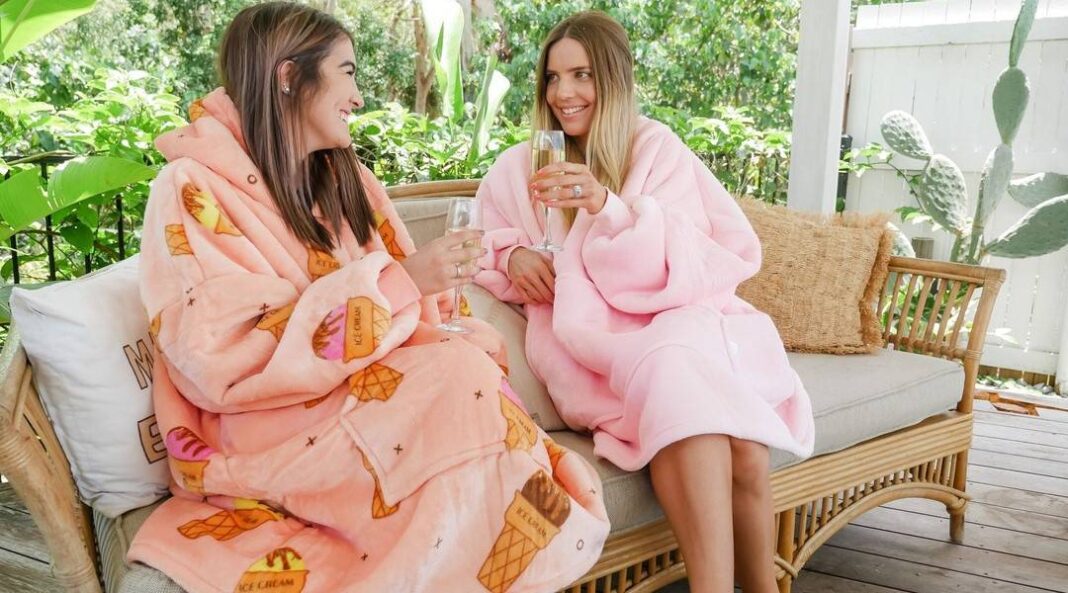 41 Funny Gifts for Women – Must-Have Gag Gifts for 2025