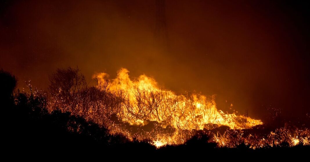 Heatwave fires LIVE: Tourist hotspots including Crete and Turkey suffe | World | News