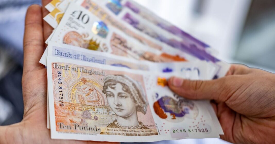 UK households on benefits handed £725 cash after law change | Personal Finance | Finance