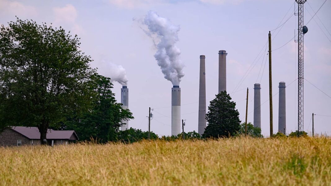 EPA seeks to repeal finding that carbon dioxide emissions threaten public health