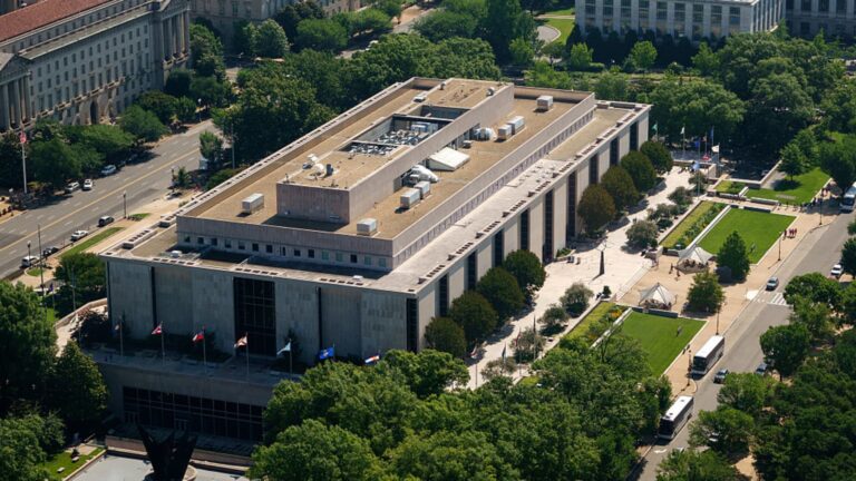 Trump targets museums with college playbook