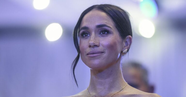 Royal Family LIVE: Meghan Markle’s ‘path to Megxit revealed’ | Royal | News