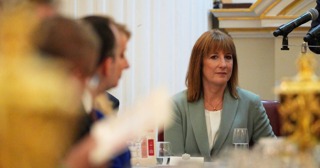 Fears of £100,000 pensions black hole as shake-up delayed | Personal Finance | Finance