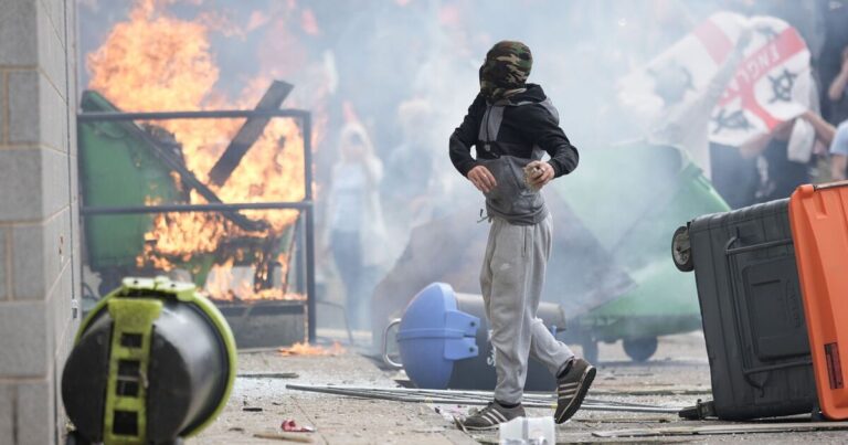 Police boss ‘silenced by Labour’ after statement linking riots to ‘mass immigration’ | UK | News