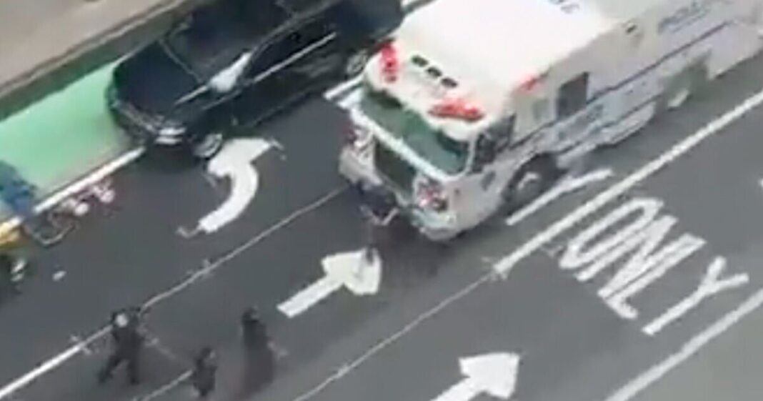 Times Square LIVE: Evacuation in New York City as bomb squad rush to midtown Manhattan | World | News