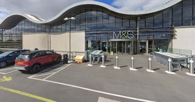 The UK’s largest Marks and Spencer it’s like a ‘mini city’ | UK | News