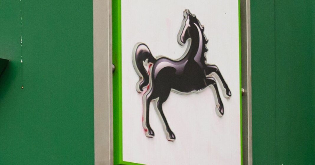 Premium Bonds update as Lloyds Bank customer struggles to cash prizes | Personal Finance | Finance